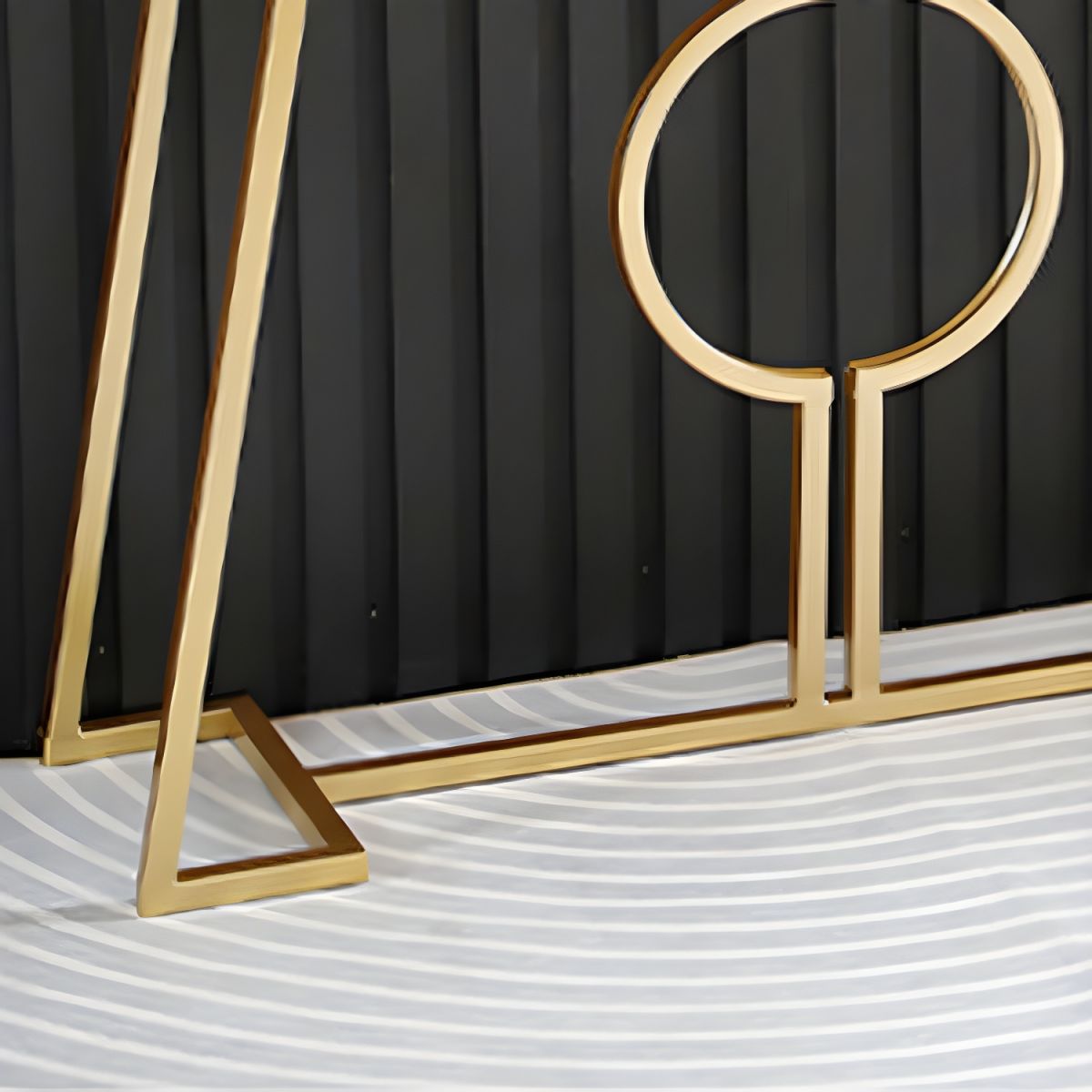 CONSOLE TABLE - ANTIQUE