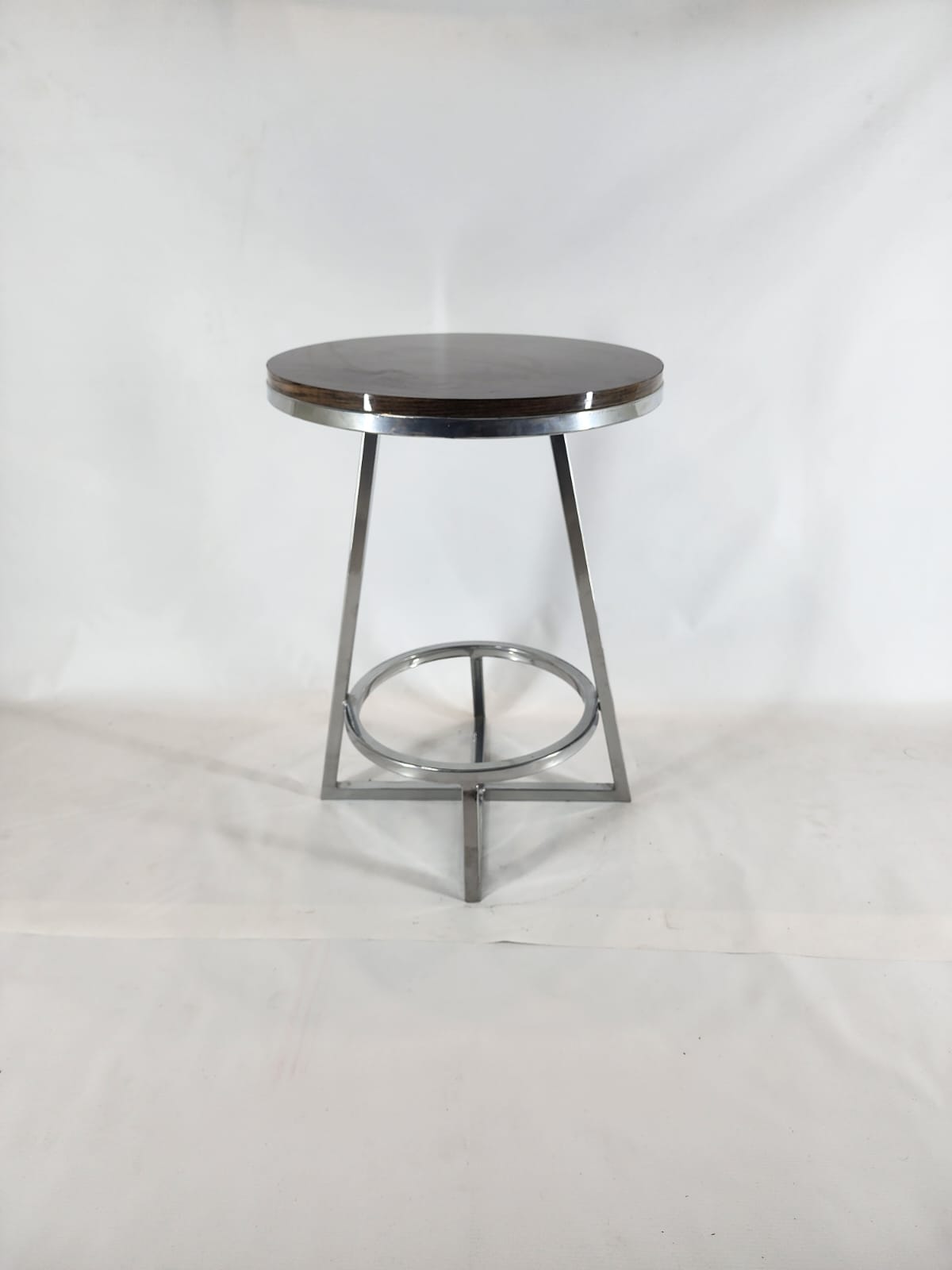 Artisan & Iron Decor AID No: 063